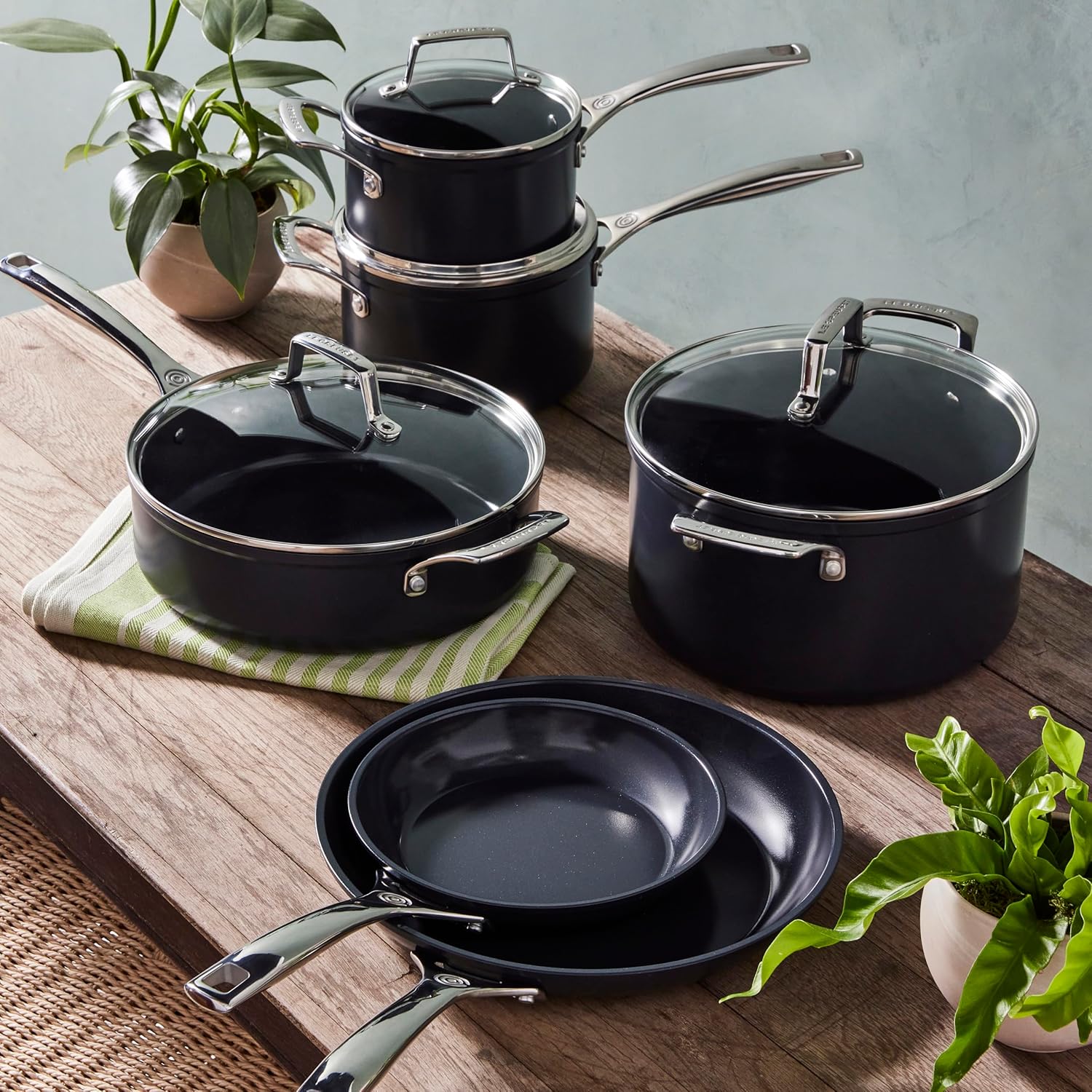 Le Creuset Essential Non-stick Ceramic Saucepan with Glass Lid, 4 qt.