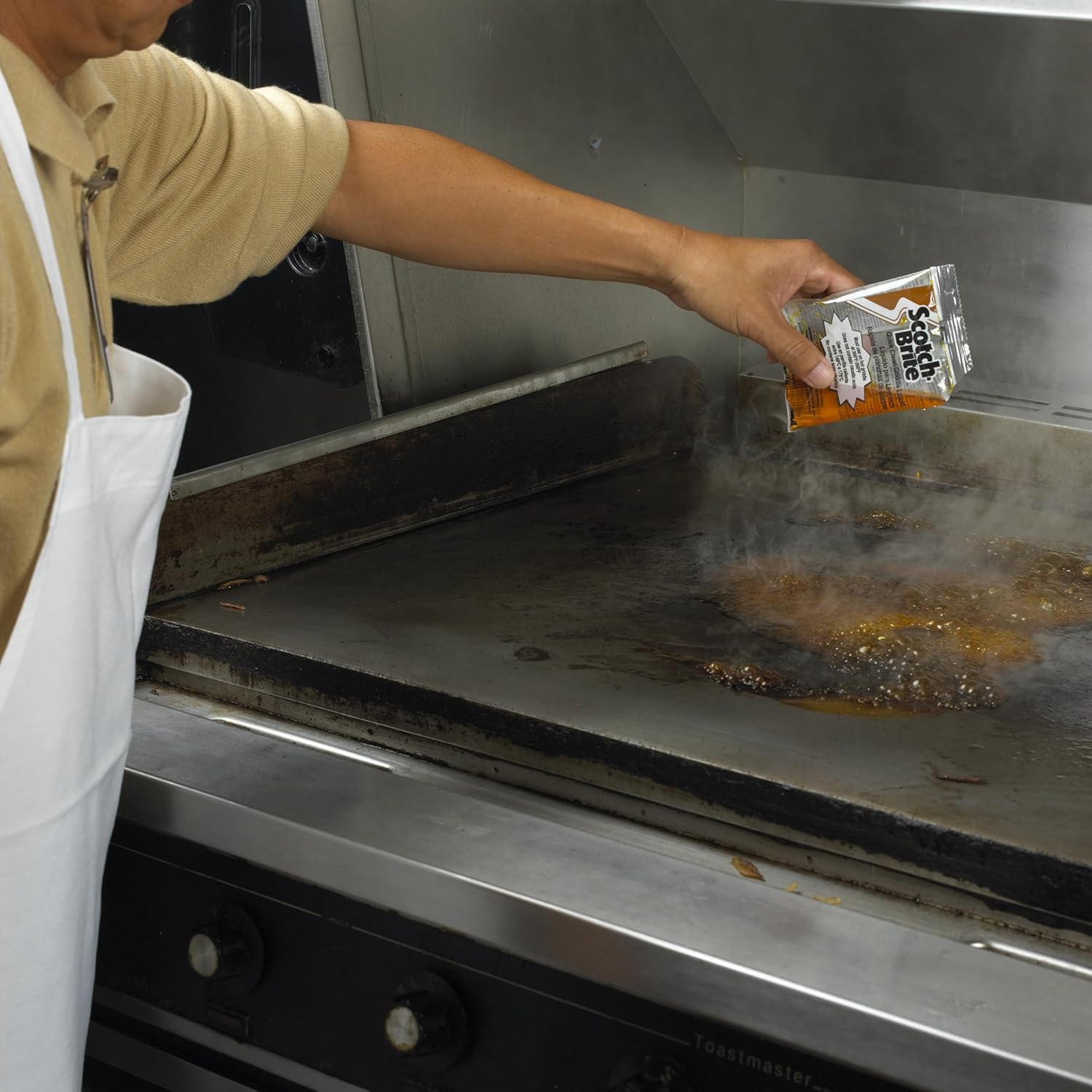 3M Scotch-Brite Griddle Cleaning, Quick Clean System, Heavy Duty, Cleans in 3-5 Minutes, For Baked On Food and Cooking Oils, Use on Hot or Cool Griddle, Orange, (1 System)